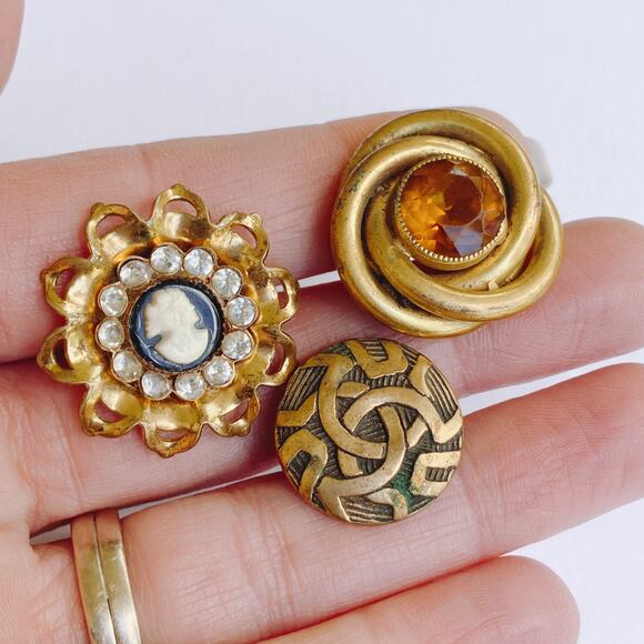 Vintage Brooch Lot of 3, Cameo Amber Glass Celtic Knot Mid Century - Early 1900s - Picture 2 of 10